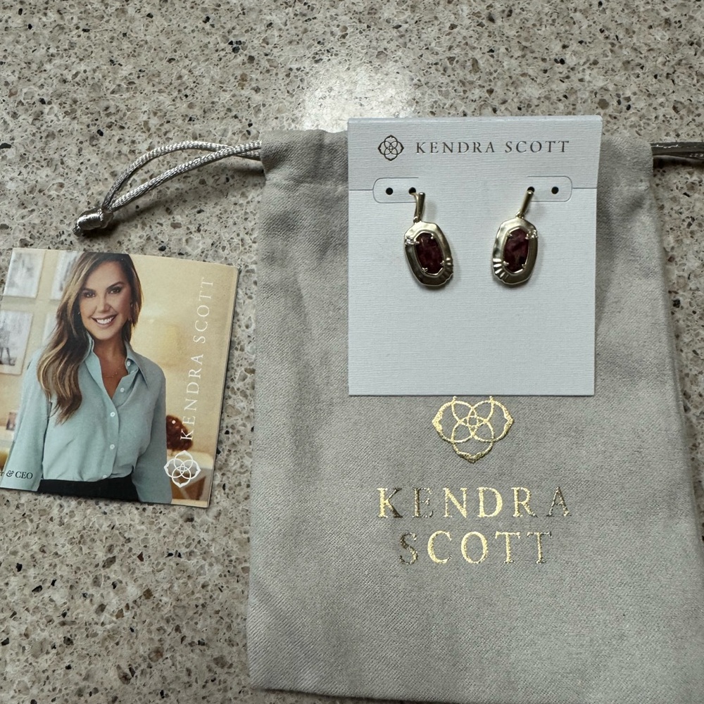 Kendra Scott Gold and Aggie Maroon Drop Earrings